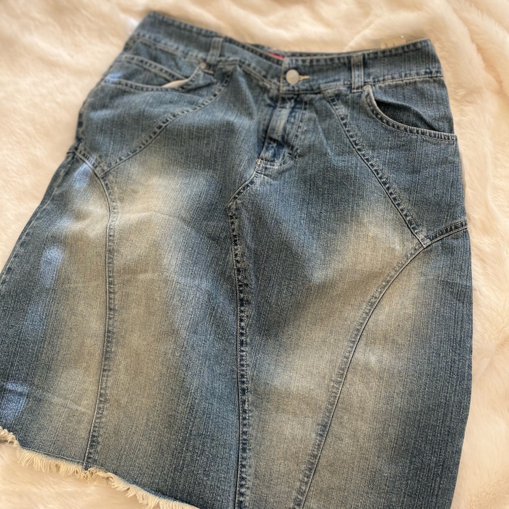 Gloria Vanderbilt size 6 Jean skirt